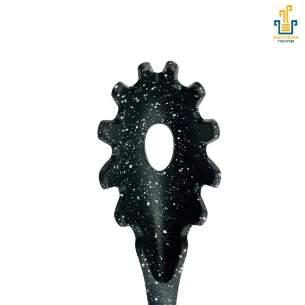 ماکارانی آس کیچن